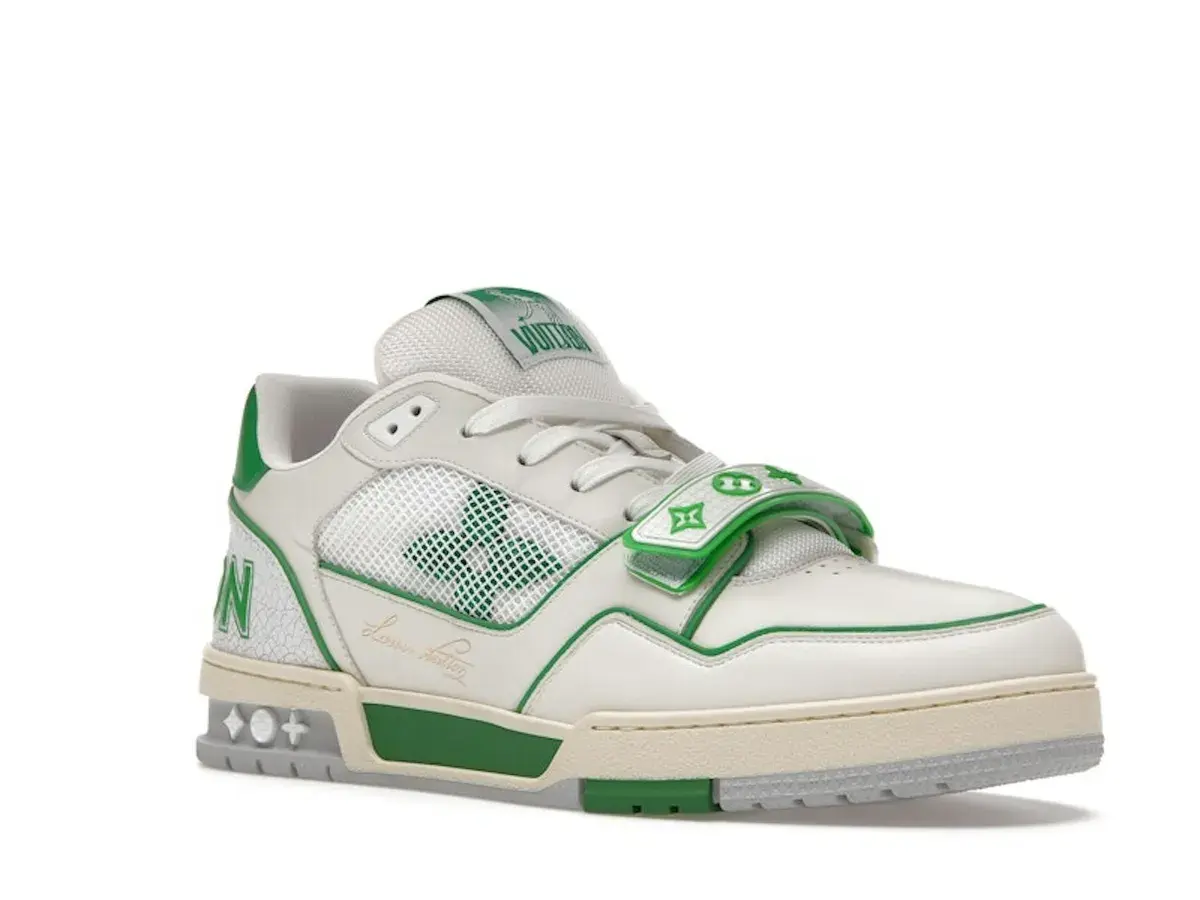 Louis Vuitton Trainer Green Mesh in Green Mesh